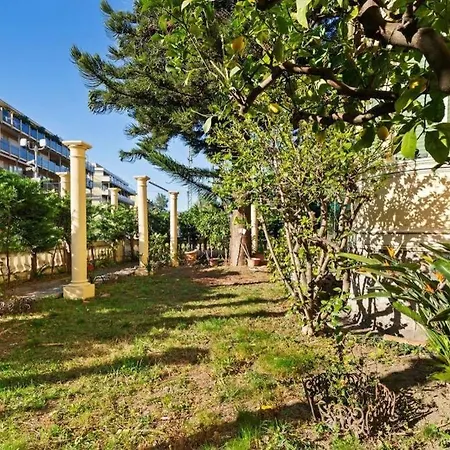 Villa Vale *